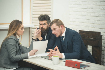 北京市侦探公司：商务风险的规避是指什么？